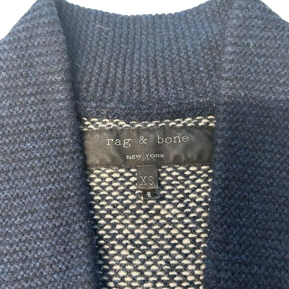Rag & Bone Size‎ XS 100% Cashmere Fishermans Sweater Navy Blue Stripes Preppy - Picture 3 of 6